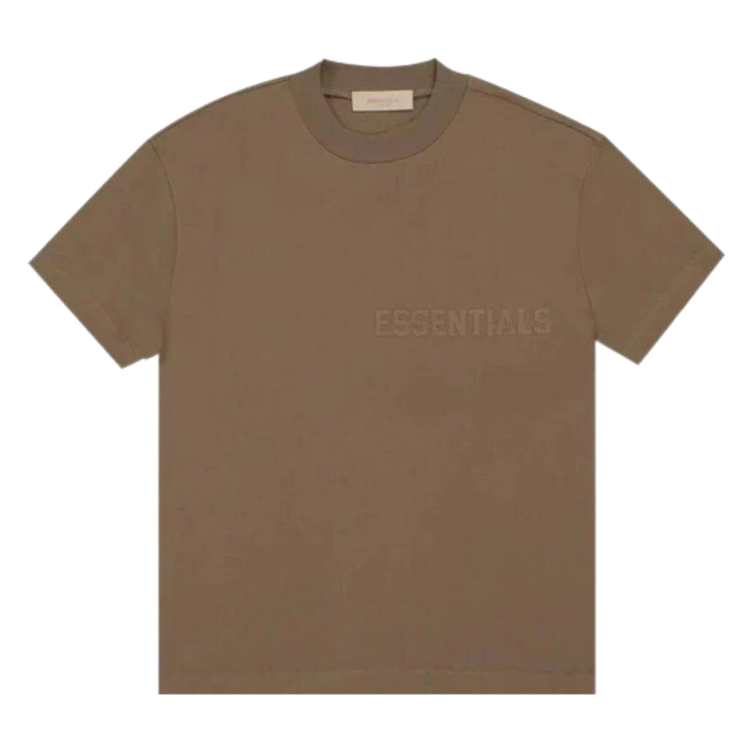 FEAR OF GOD ESSENTIALS SS TEE WOOD "Wood-colored short-sleeve T-shirt from designed with a clean, modern aesthetic and a relaxed silhouette."



