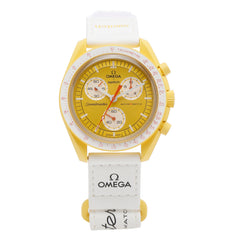 Swatch x Omega Bioceramic MoonSwatch 'Mission to the Sun,' featuring a bright yellow and orange design inspired by solar themes. The watch includes a radiant dial with sun motifs, a durable bioceramic case, and a matching strap, capturing the vibrant energy of the sun."



